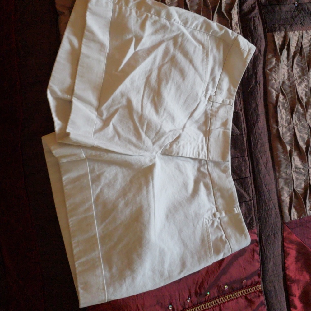 Express white shorts size 6